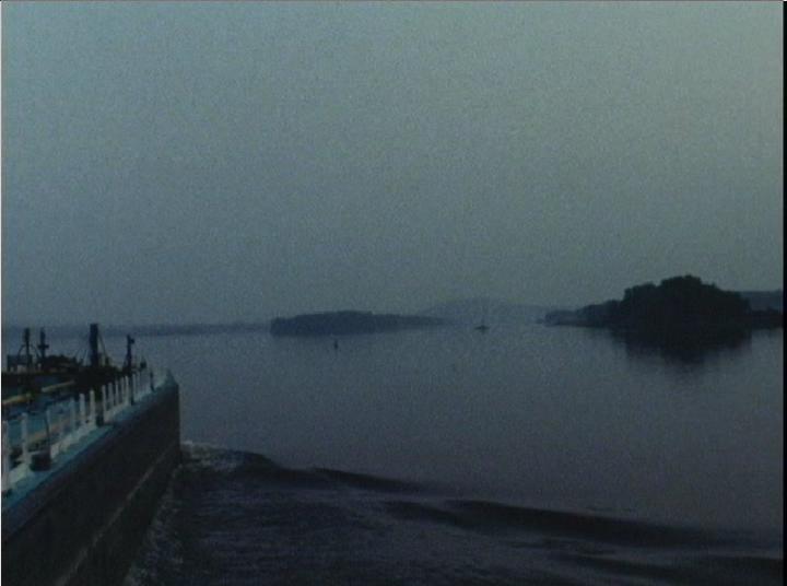 Time and Tide (Peter Hutton, 2000)